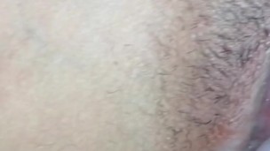 ¡No te corras tan profundo en mi coño!